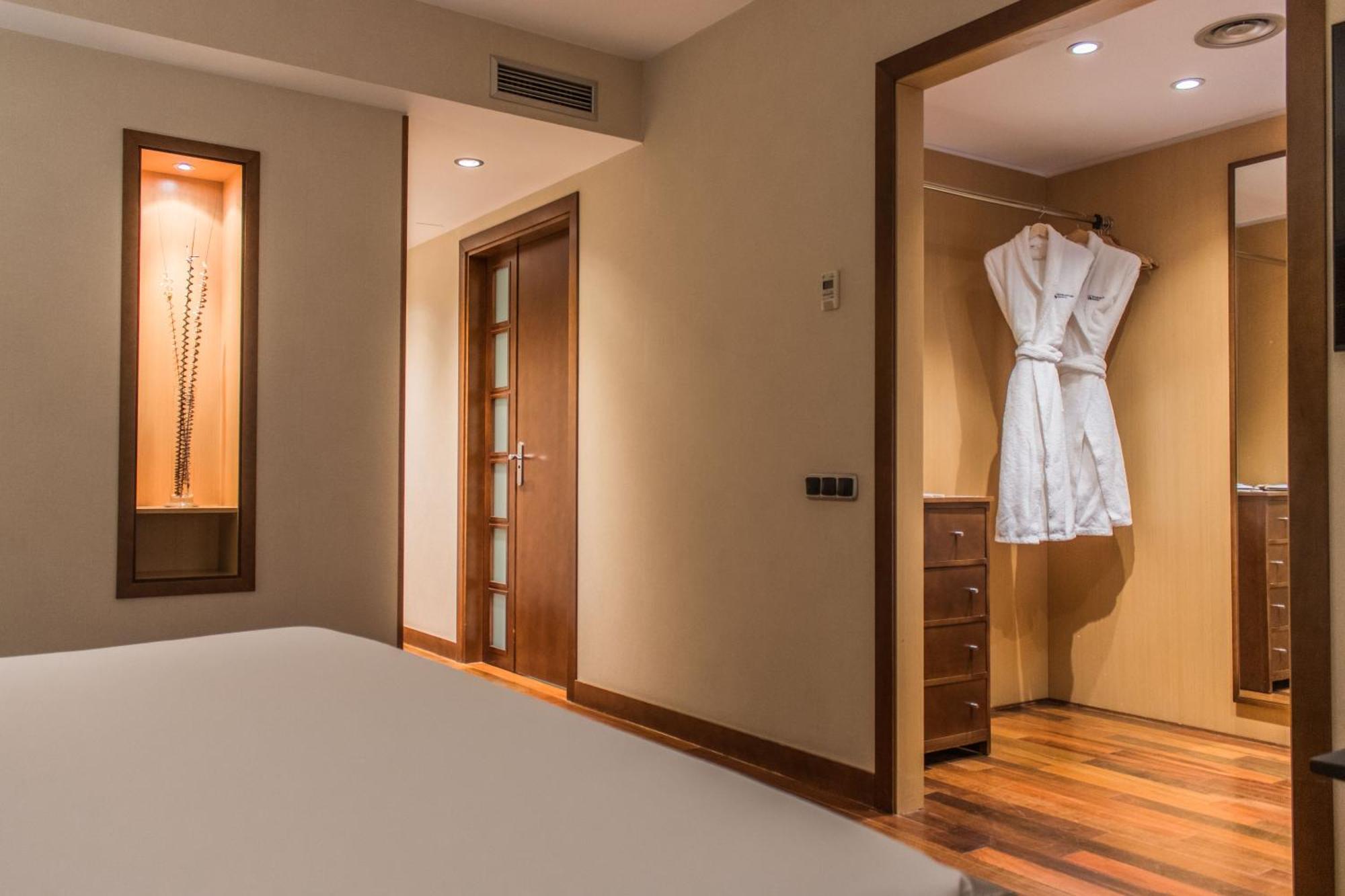 Eurostars Diana Palace Palencia Bagian luar foto